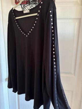 NWOT 89th & Madison Long Sleeve Top